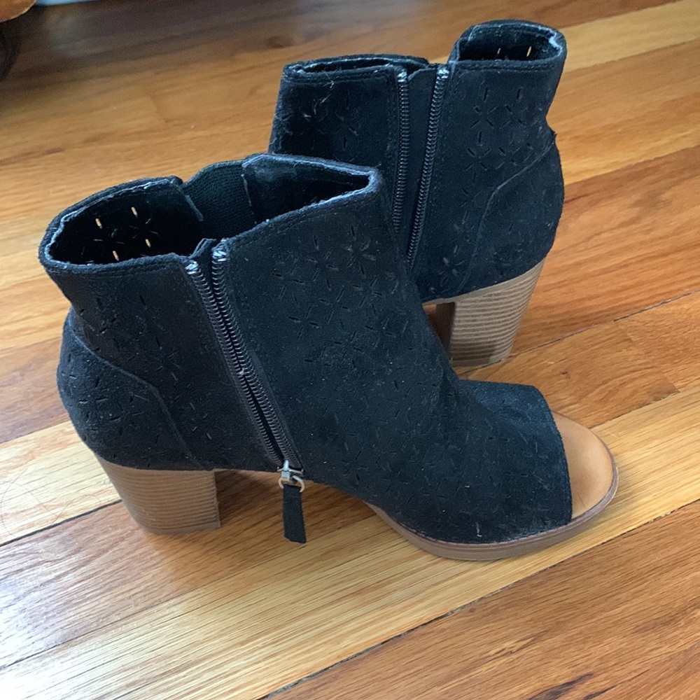Open toe black booties - Picture 2 of 6